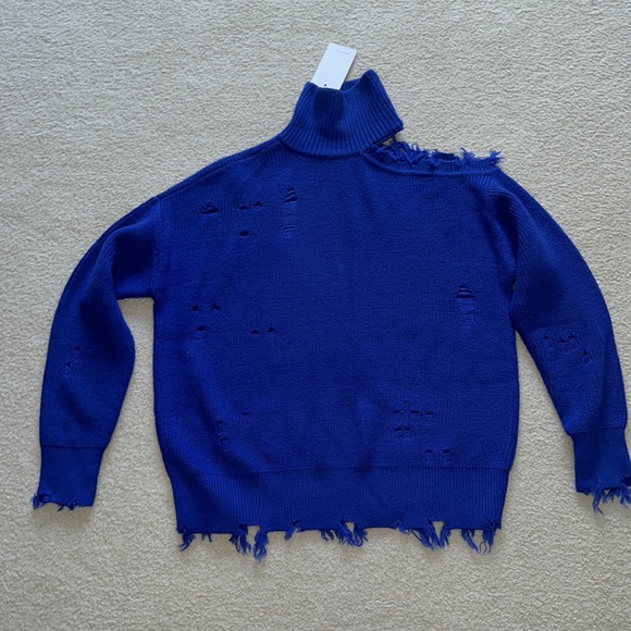 Lovers + Friends Turtle neck sweater - Picture 4 of 9